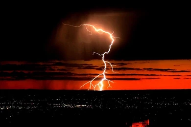 Lightning wallpaper free live wallpaper for mac 1024x768.jpg