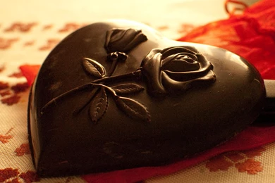 5 HD Wallpapers Delicious Valentine's Day Chocolates Hearts ...