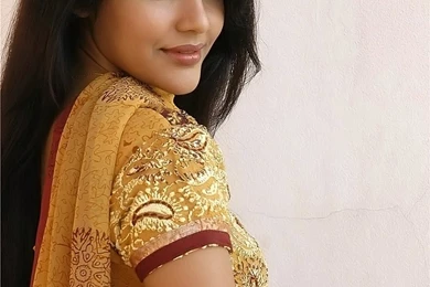 Priya Anand Wallpapers ~ 123 Picture Planet