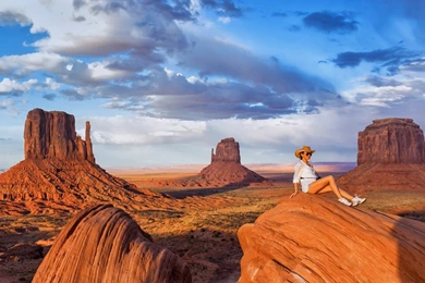 Monument Valley, Desert, Landscape, Woman, Cowboy Hats, Sunglasses ...