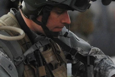 Download Wallpapers 750x1334 Foreign Army, Weapons, Soldiers, Night ...