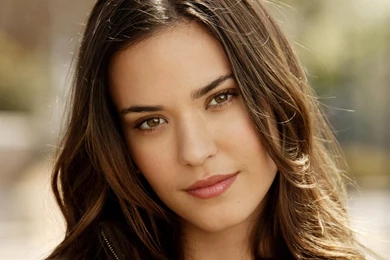 Odette Annable Cloverfield   Wallpaper.