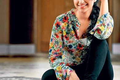 Parineeti Chopra Sweet HD Wallpapers