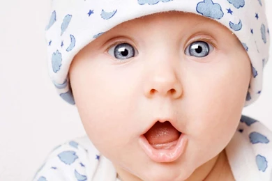Cute Babys Mobile Wallpapers Download