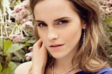 Emma Watson Cute HD Wallpapers Collection