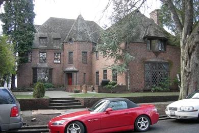 File:U Wash   Theta Chi.jpg   Wikimedia Commons