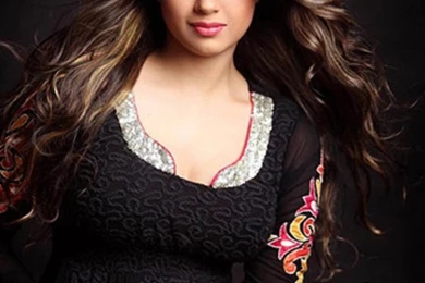 Tamil, Telugu, Indian Actress And Model Beautiful Meera Chopra HD ...