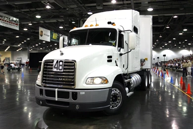 MACK Semi Tractor Transport Truck Wallpapers
