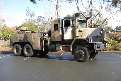 File:Australian Army Mack Truck.JPG   Wikimedia Commons