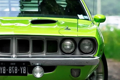 20 HD Car iPhone Wallpapers