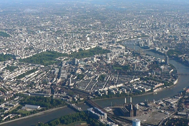 File:London From Above MLD 051002 001.jpg   Wikimedia Commons