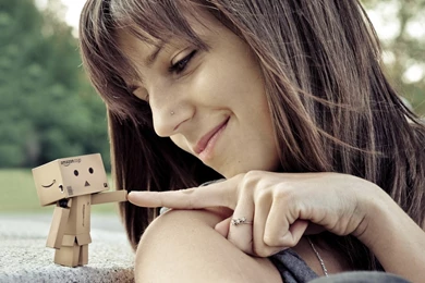 Girl And Small Robot : Desktop And Mobile Wallpapers : Wallippo