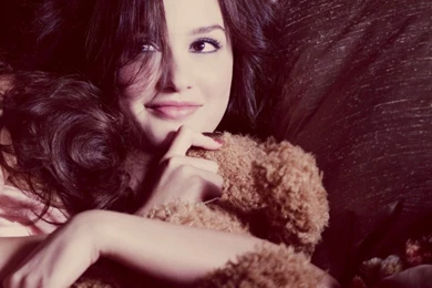 Leighton Meester With Teddy Bear Wallpapers For iPad Mini