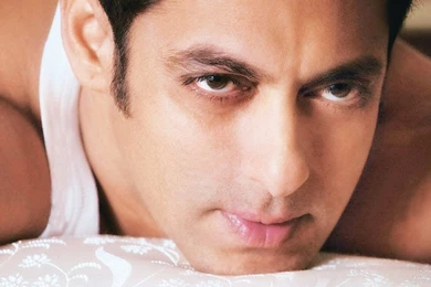 Latest Salman Khan Wallpapers