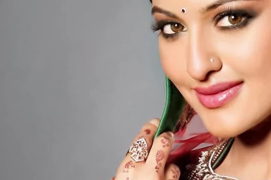 Sonakshi Sinha With Gray Eyes High Definition Wallpapers For ...