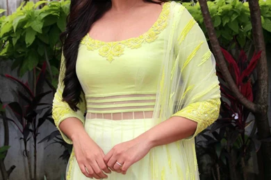 Sonakshi Sinha Wallpapers