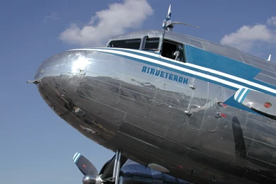 Douglas DC 3 (Finnish) Walk Around Page 1