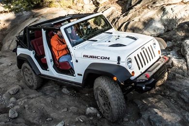2015 Jeep Wrangler Rubicon White 2 Door   Turfaolam.com