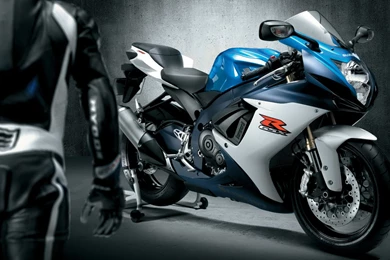 Sport Bike Suzuki GSX R 600 Wallpapers And Images   Wallpapers ...