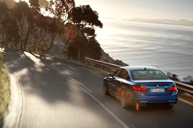 2012 BMW M5 F10 High Res Wallpapers