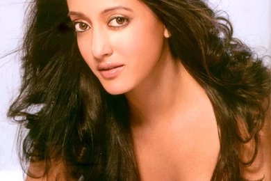Riya In, Raima Sen Out!