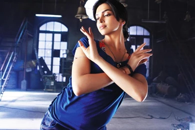 Deepika Padukone Dating In Cocktail Movie HD Wallpapers