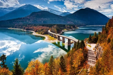 Amazing Places To Visit In Autumn » Place To Travel