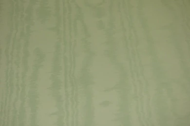 HINSON CREAM AND GREEN MOIRE WALLPAPER $30 PER TRIPLE ROLL [HINSON ...