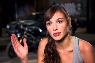 Best 4K Gal Gadot Wallpapers