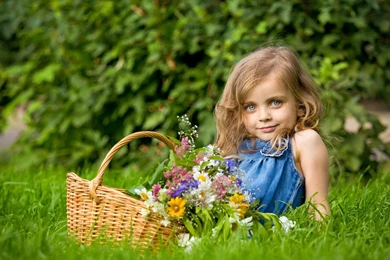 Little Girl Cute Mood HD Wallpapers   New HD Wallpapers