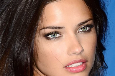 Adriana Lima Brazilian Model 2560x1920px