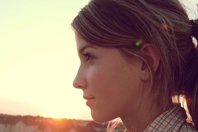 Free Download Beautiful Girls Wallpapers