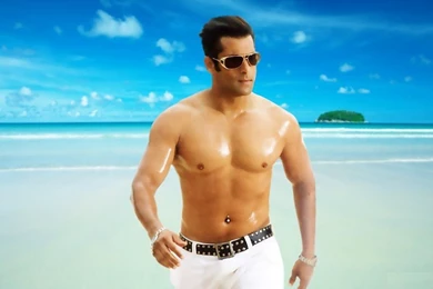 Bollywood Actor 6 Pack Body Of Salman Khan In Movie Scene HD ...