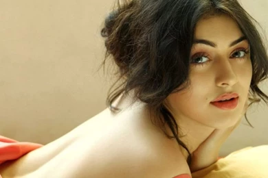 Hansika Motwani Backless Hot Wallpapers