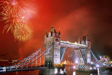 World Famous Places Wallpapers/Light Up The Night, Tower Bridge ...