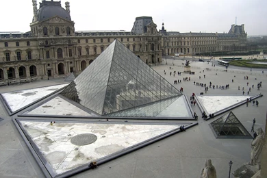 Louvre pyamid wallpapers