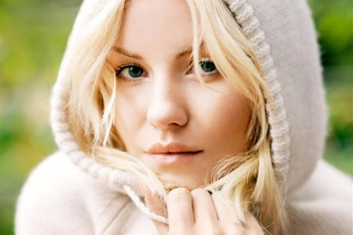 Elisha Cuthbert