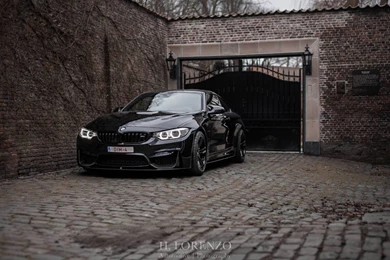 New Wallpapers With Your Favorite Azurite Black BMW M4