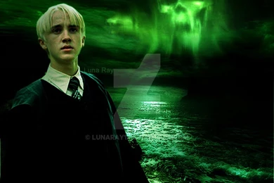 Browsing Wallpapers On DeviantArt