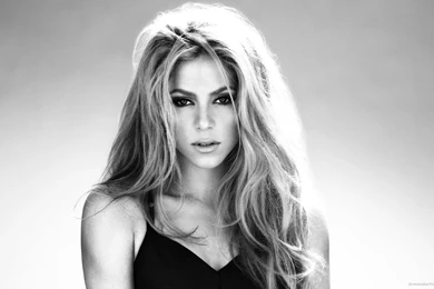Grayscale Shakira Wallpapers For iPhone 3G/3GS
