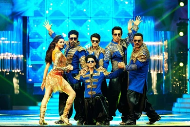 Happy New Year Movie Reviews