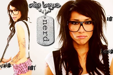 Alie Layus VIP Wallpapers (Page 1)