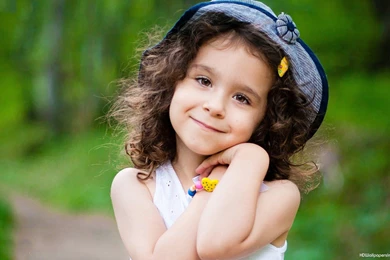 Cute Baby Girl Wallpapers For Mobile The Art Mad Wallpapers