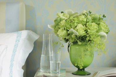 Decorating With Busy Wallpapers   Home Decorating Ideas