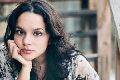 Norah Jones   Windows 10 Wallpapers