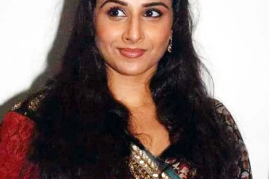 Vidya Balan Hot Pics In Saree