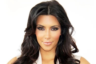 Kim Kardashian Hd Wallpapers Free Download