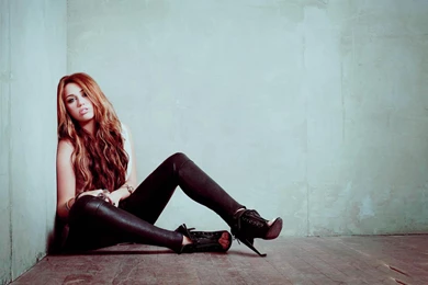 Download Miley Cyrus Bangerz Wallpapers High Definition