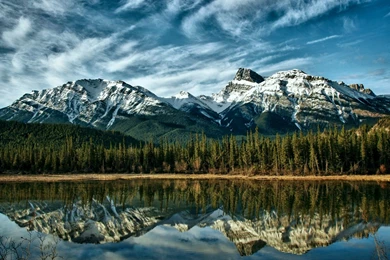HD Beautiful Mountain Range Wallpapers And Photos