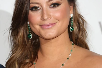 Top HD Holly Valance Wallpapers